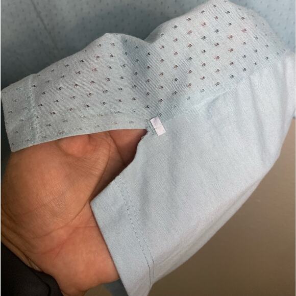 Nike Dri-fit light blue shirt super soft material size large - Picture 6 of 7